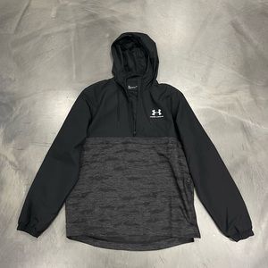 Under Armour Men's half zip windbreaker